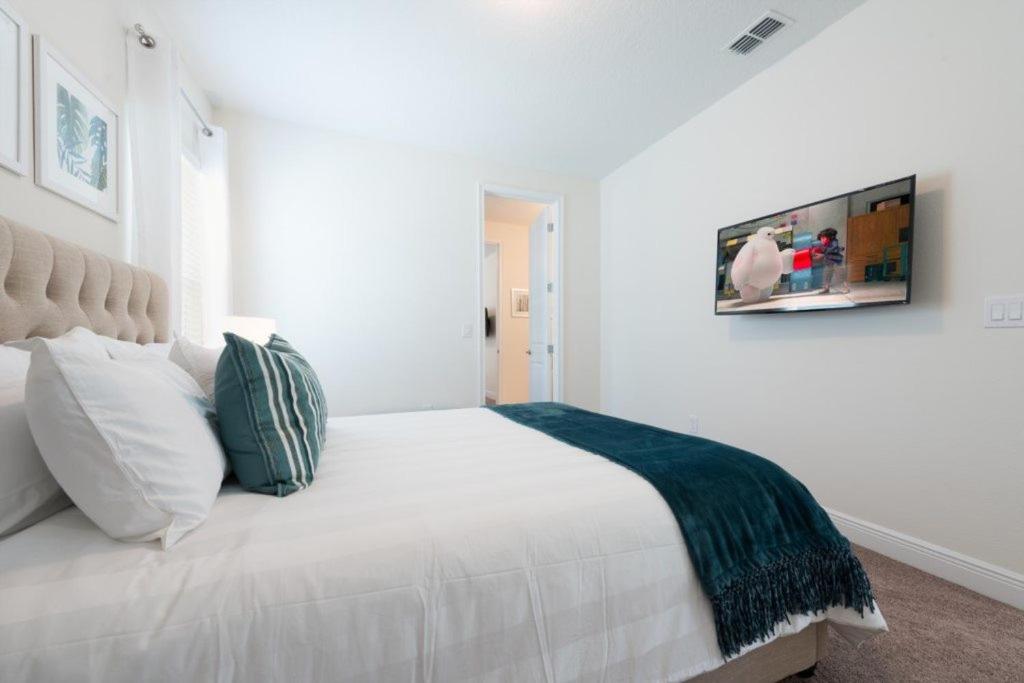Encore Villa 1810 Main image 2